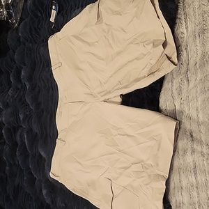 NWT Nike Golf Khaki Shorts
